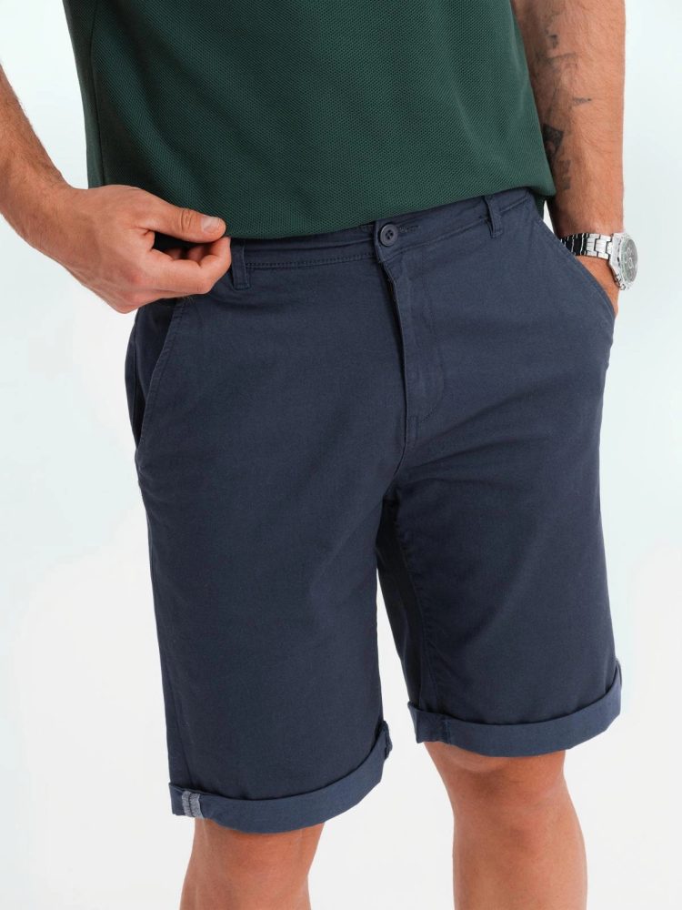 Levně Ombre Clothing Pánské tmavě modré chinos šortky s lemem V10 SRCS-0197