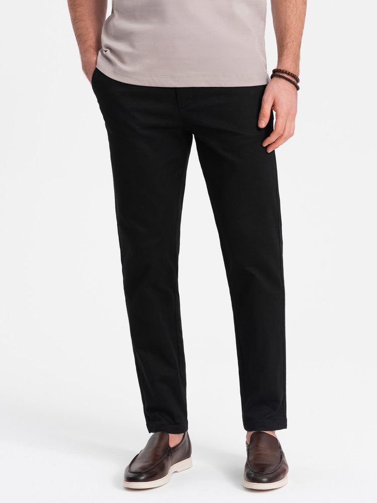 Levně Ombre Clothing Chinos černé kalhoty klasického střihu s jemnou texturou V5 PACP-0190