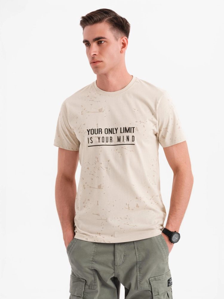 Levně Ombre Clothing Nadčasové krémové pánské tričko s V2 TSFP-0187