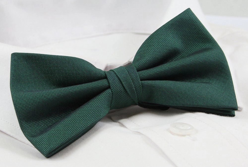 Levně Elegantní zelený pánsky motýlek