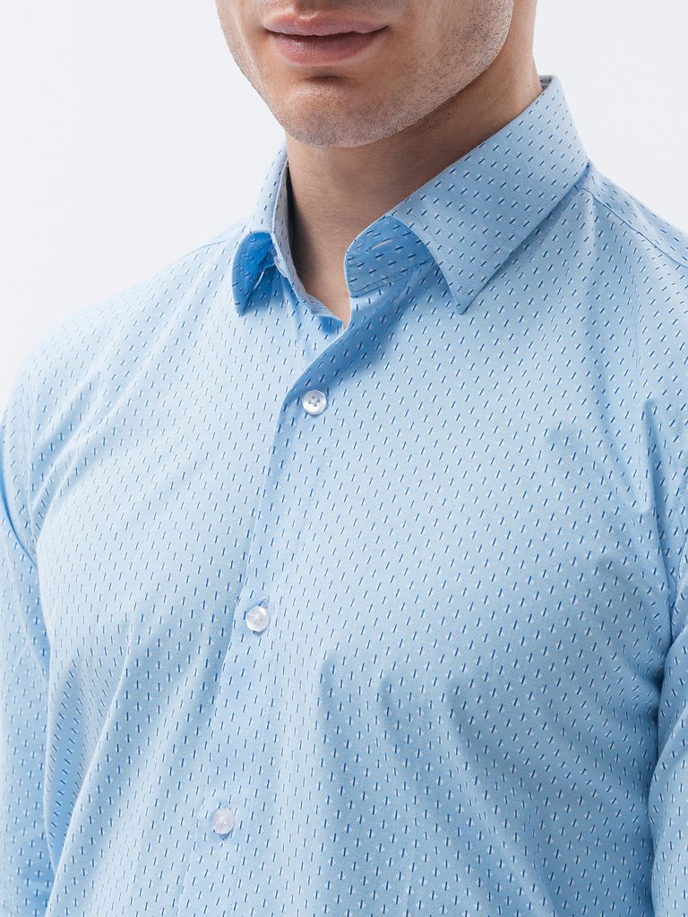 Světle modrá košile s decentním vzorem K606 - Budchlap.cz