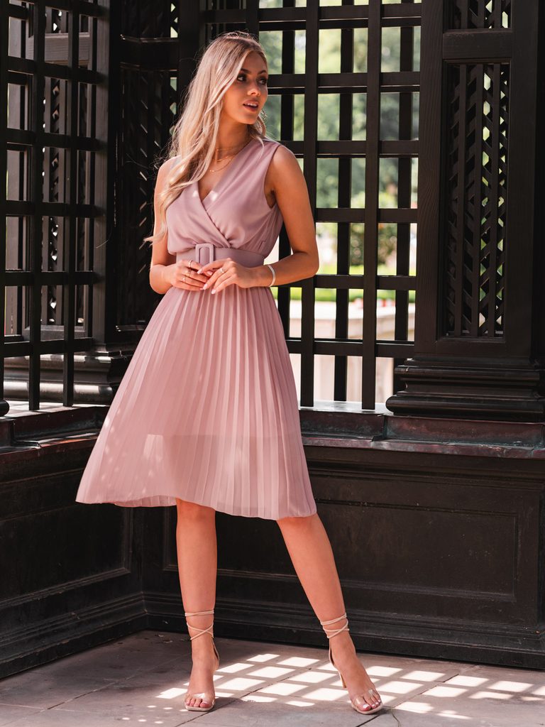 Krásné pudrově růžové dámské šaty DLR074 - Budchlap.cz