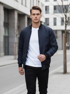 Módní pánská přechodná bunda v modré barvě