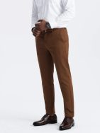 Chinos karamelové kalhoty klasického střihu s jemnou texturou V3 PACP-0190
