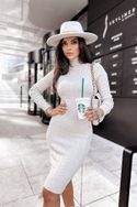 Svetrové elegantní světle béžové šaty Dreamy