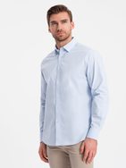 Bavlněná jasně modrá košile v jednoduchém provedení V1 SHOS-0154