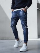 Moderní džíny s nebesky modrými kapsami