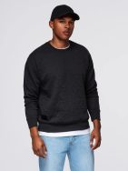 Poutavá černá mikina s výraznými písmeny V1 SSNZ-0164