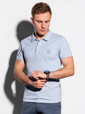 smart casual outfit - světle modrá pánská košile