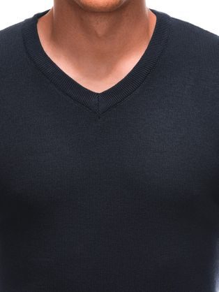 Elegantní černý svetr s pruhy