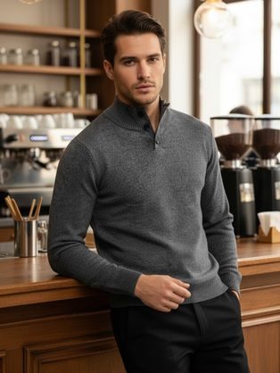 Stylový pánský šedý svetr s knoflíky