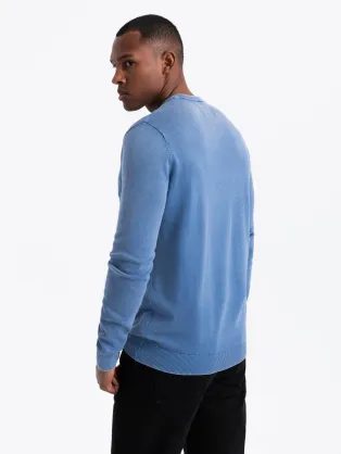 Trendy pánské černé tričko s výstřihem do V V3 TSCT-0106