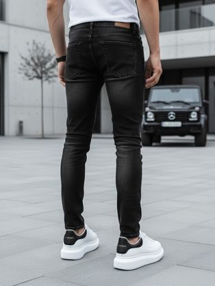 Pohodlné grafitové šortky s logem