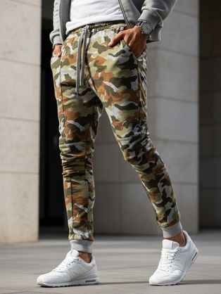 Zelené maskáčové tepláky v moderním provedení