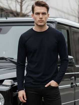 Základní tmavě modré tričko s dlouhým rukávem