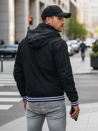 Atraktivní černé rifle s dírami