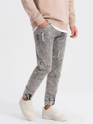 Trendy šedé džínové joggery s ozdobnými oděrkami V3 PADJ-0153