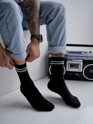 Černé módní pánské ponožky GO!