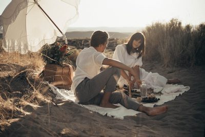 první rande - piknik na pláži