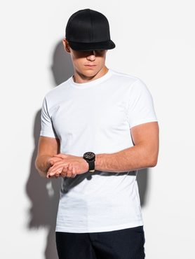 Bílé tričko na pět originálních způsobů