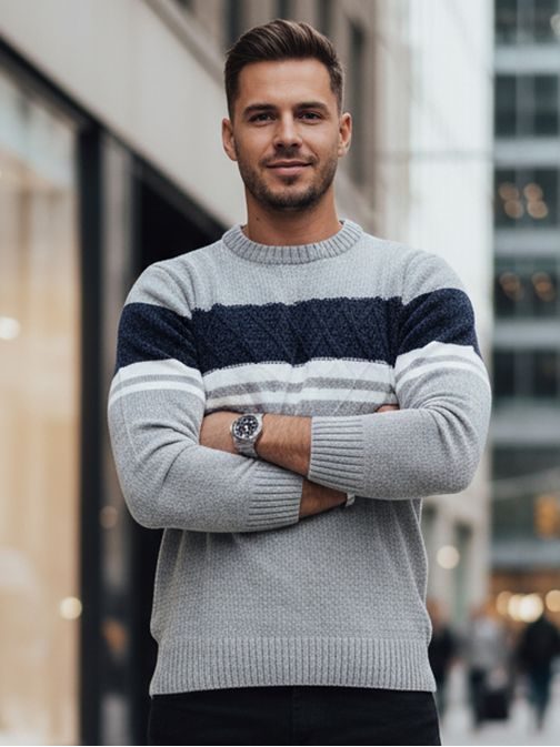 Jedinečný hrubý šedý svetr