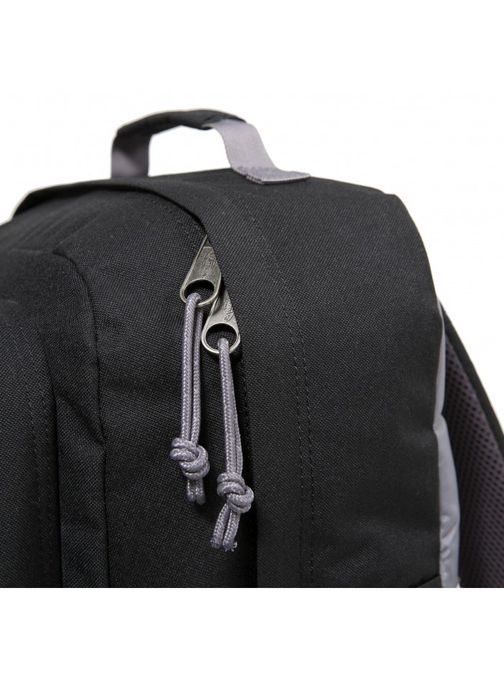 Černý batoh EASTPAK CHIZZO L RE-FILL Black