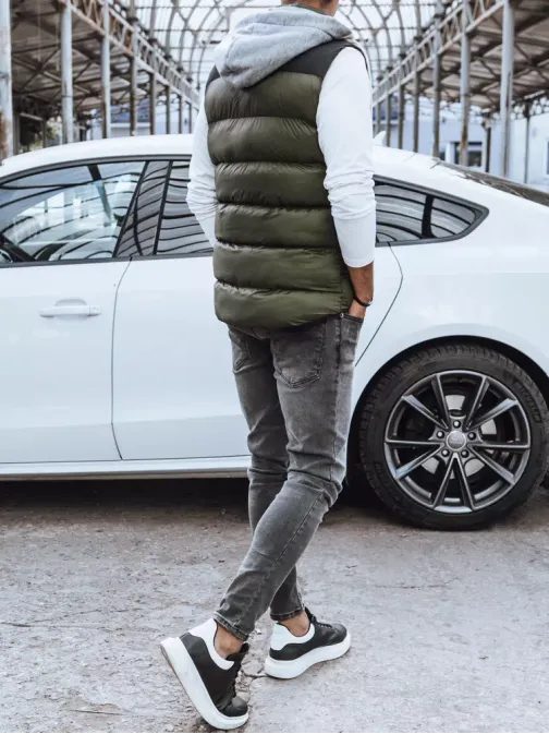 Trendy vesta s kapucí v zelené barvě