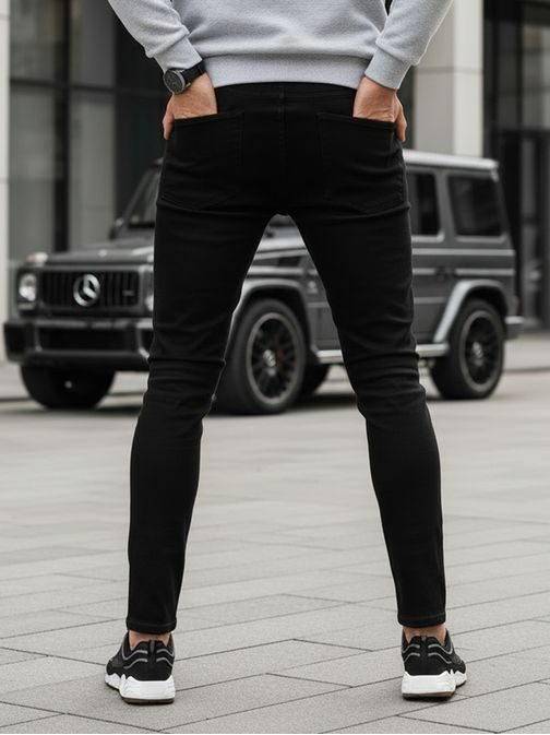 Černé trendy rifle s dírami