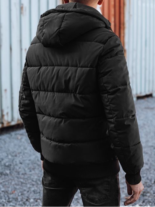 Trendy zimní bunda s kapucí v černém provedení