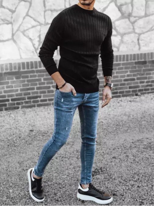Trendy pletený svetr v černé barvě