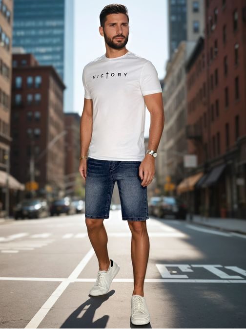 Jedinečné bílé tričko s nápisem Victory