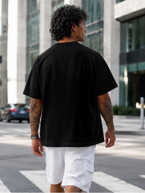 Černé pánské tričko oversize se stylovým potiskem