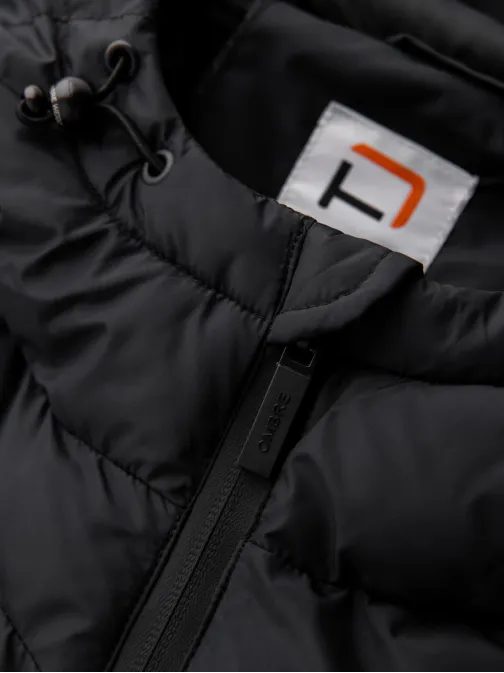 Teplá pánská bunda v černé barvě