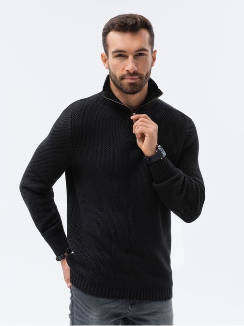 Atraktivní svetr v černé barvě E194