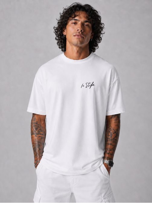 Bílé tričko oversize s potiskem IN STYLE