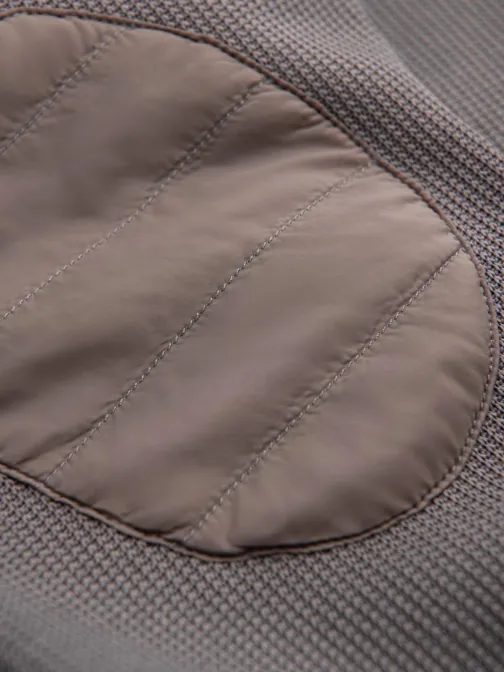 Popelavá pletená bunda s vysokým límcem V2 C645