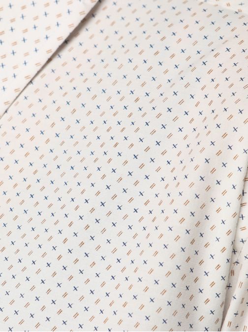 Bílá pánská košile slim fit s originálním vzorem