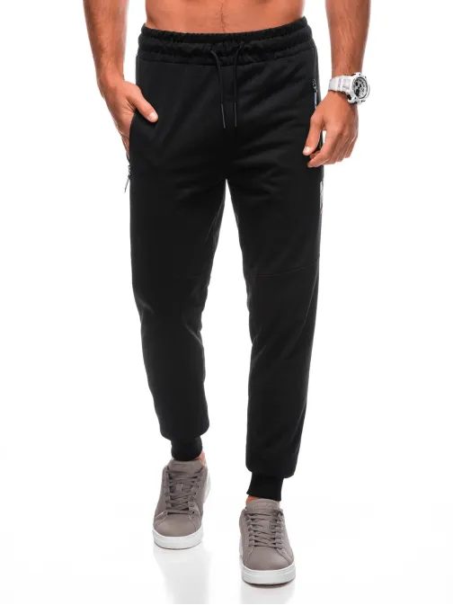 Černé sportovní tepláky s trendy nápisem P1498