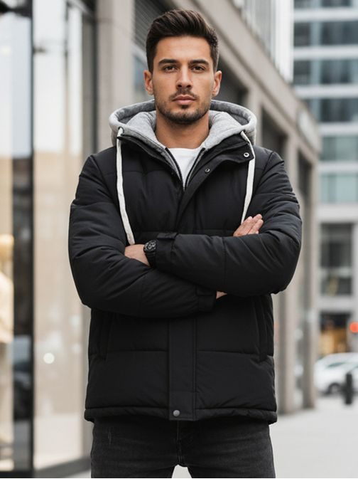 Zajímavá černá zimní bunda s kapucí