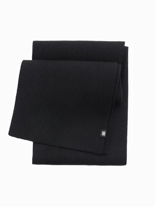 Trendy pletený čierny pánsky šál V1 ACSF-0119