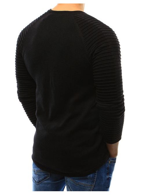 Černý pánský svetr se vzorem na rukávech
