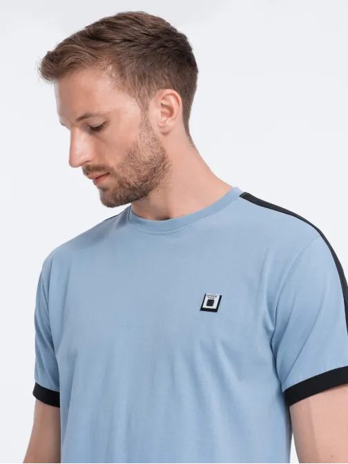 Jedinečné modré tričko s nášivkou V3 S1632