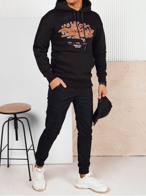 Jedinečná černá mikina s výrazným potiskem