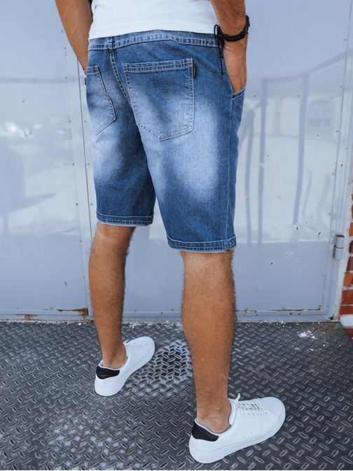 Moderní nebesky modré džínové šortky