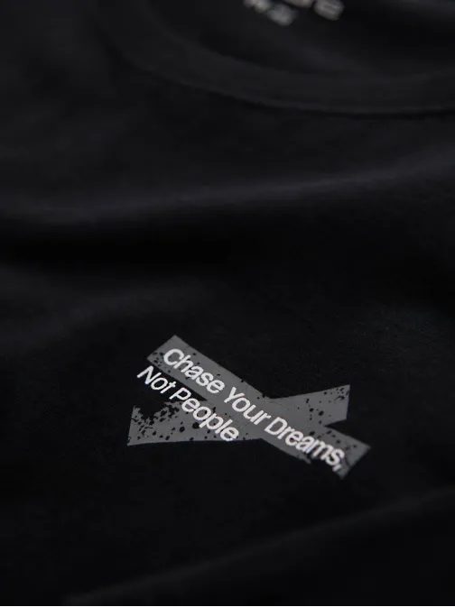 Černé pánské tričko s trendy nápisem V2 TSPT-0258