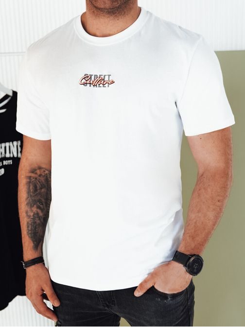 Bílé tričko s trendy nápisem