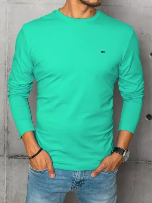 Jednoduché tričko v zeleném provedení
