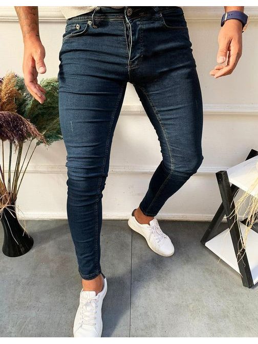 Granátové džíny v trendovém provedení