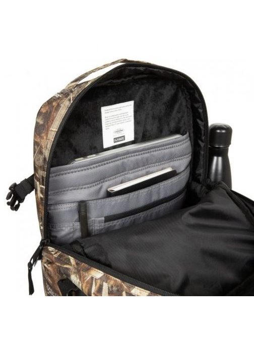 Multifunkční hnědý ruksak Eastpak M Realtree