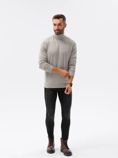 Světle šedý svetr s límcem E179